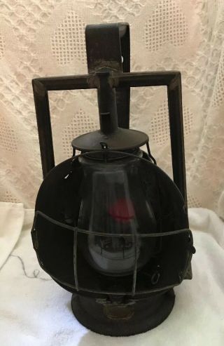 Antique Dietz " Protector Trackwalker " Nycs Railroad Lantern.  Nycs Etched Globe