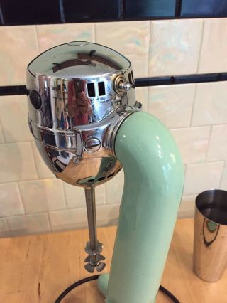 VINTAGE Hamilton Beach Model 30 Blender 4