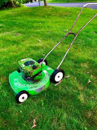 Vintage Lawn Boy Brick Top Lawn Mower Model 3058 2 Cycle 19” 2 Stroke