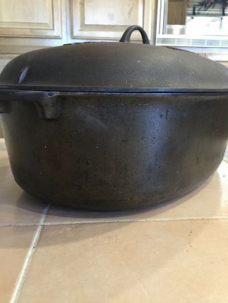 Vintage Griswold No.  9 Cast Iron Dutch Oven Oval Roaster with Lid 10