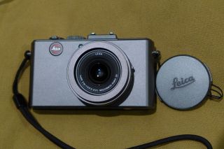 Leica D - Lux 5 Kit Titanium Limited Edition Ti Rare