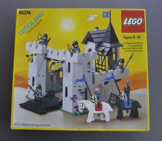 Vintage Lego Castle (6074) Black Falcon 