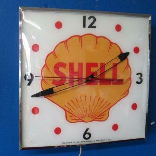 Vintage Pam Lighted Advertising Shell Clock