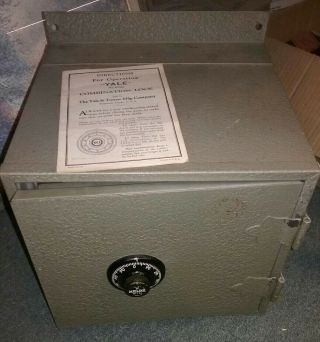 Vintage Yale Fire Retardant Safe With Meilink 41130 Dial Hercules 1 Hour,  Combo