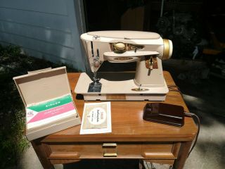 Vintage Singer Rocketeer Slant - O - Matic 500a Sewing Machine,  Table Not