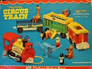 Great Vintage Fisher Price Little People Circus Train - Complete 2