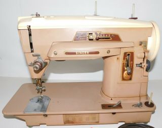 Vintage SINGER 403A Sewing Machine w/ Foot Pedal WORKS; RUNS STRONG 2