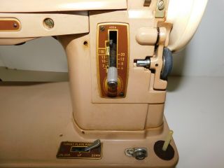 Vintage SINGER 403A Sewing Machine w/ Foot Pedal WORKS; RUNS STRONG 4