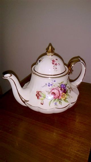 Vintage,  1940s Sadler Teapot,  W/ Pink Roses,  Blue Flowers,  Gold Gilding,  3185