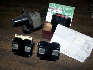 2 Vintage Viewmaster & Projector & Luma View Light 105 Reels Paperwork