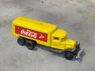 Vintage Cast Iron Coca - Cola Truck.