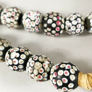 94 Skunk Trade Beads 11 to 12 mm 39 