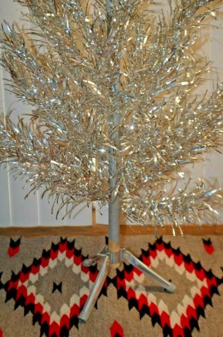 Vintage Evergleam Stainless Aluminum 4 Ft.  Christmas tree 31 Branch.  Complete 2