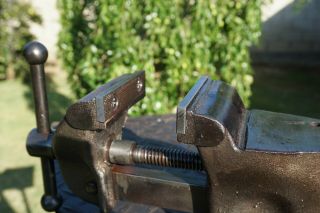 VINTAGE TASKMASTER 5  JAW BENCH VISE W/ SWIVEL BASE - Similar to Wilton Cadet 6