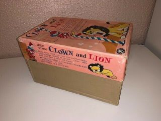 Vintage 1960 ' s - Modern Toy Co.  - Clown and Lion w/box - Bat Op - - C9 8