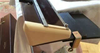VINTAGE “KNITKING” KNITTING MACHINE MADE IN GERMANY WITH THE CARRING CASE 4