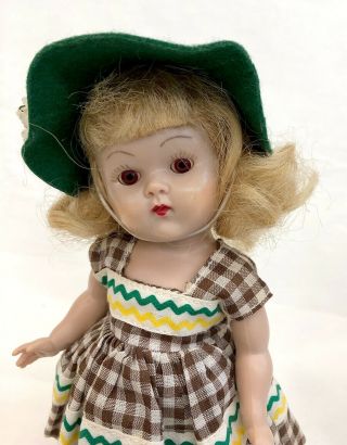 Vintage Vogue Ginny 1953 Tina 29 brown sleep eyes,  painted lashes,  strung doll 2