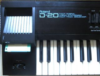 Vintage Roland D - 20 Linear Synthesizer With Hard - Shell Road Case Manuals & Book