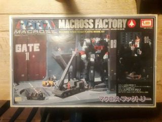 Macross Factory Vf - 1j Full Armor Valkyrie Vintage Imai 1/100 Kit Robotech