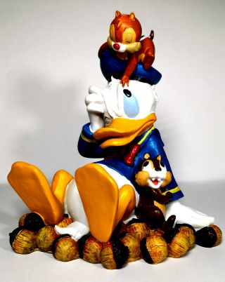 Rare Disney Donald Duck W/ Chip & Dale Acorns Statue Figure W/ Orig Box