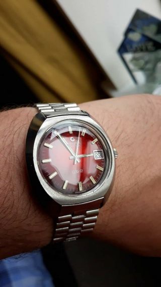 Certina Ds2 Watch.  Very Rare Red Dial 70s
