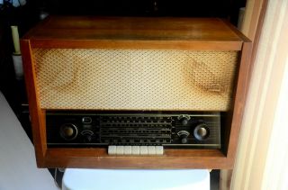 Vintage Braun Ts2 Radio Made In West Germany Doesn 