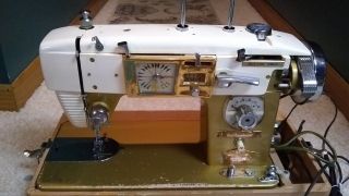 Rare Vintage Goodhousekeeper 1500 Zig Zag Sewing Machine