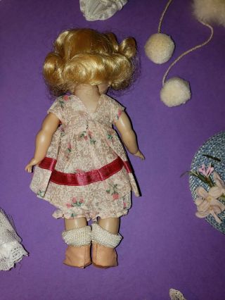 Vintage Vogue Ginny doll with group of outfits Lovely 3