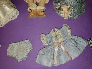 Vintage Vogue Ginny doll with group of outfits Lovely 8