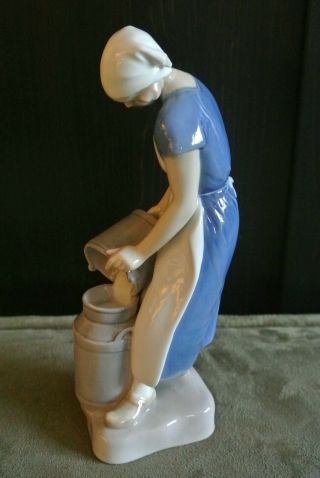 Vintage Bing and Grondahl (B&G) Figurine 2181 ' Girl with Milkcan ' by Axel Locher 3