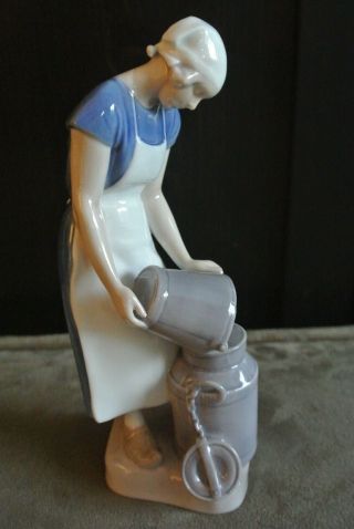 Vintage Bing and Grondahl (B&G) Figurine 2181 ' Girl with Milkcan ' by Axel Locher 7