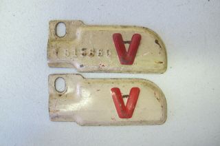 1943 California V Victory Vintage License Plate Year Tab Pair