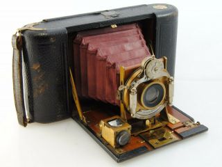 J Lizars Challenge Dayspool Camera.  Red Bellows Rare 1905 Vintage Folding Camera