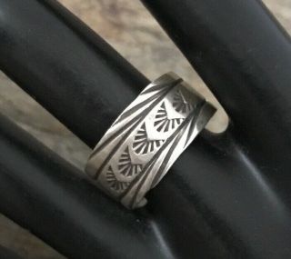Vintage Native American Old Pawn Sterling Silver Ring.  Size 11.  Re