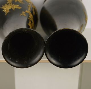 A LARGE FOOCHOW LACQUER VASES WITH RAISED GILDED DECORATION 11