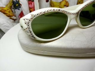 Vintage 1950 ' s Ivory Irridescent Rhinestone Green Lense Sunglasses Italy VLV21 3