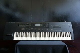 Korg I2 Rare 90 