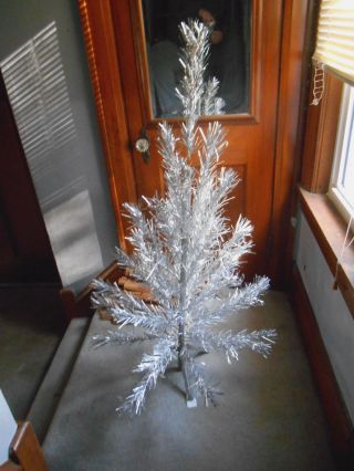 Vintage Sparkler Silver Aluminum 4 ½ Feet Christmas Tree