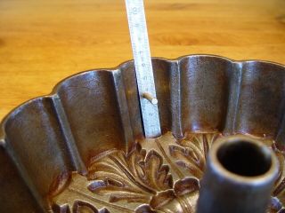 cast iron bundt cake pan,  cast iron cake pan,  antique,  oak leaf,  best 10