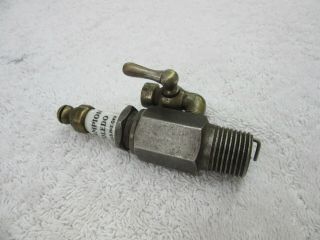 Antique Vintage Champion Toledo Built - In Priming Cup Spark Plug 13/16 " Dp1