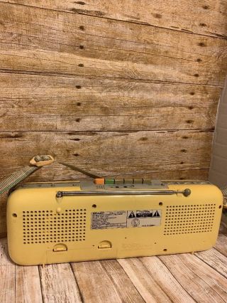 VINTAGE 1980 ' S YELLOW SHARP QT - 50 (Y) AM/FM STEREO RADIO CASSETTE PLAYER BOOMBOX 10