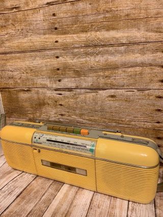 VINTAGE 1980 ' S YELLOW SHARP QT - 50 (Y) AM/FM STEREO RADIO CASSETTE PLAYER BOOMBOX 3