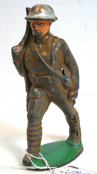 Vintage Dimestore Figures - Manoil 67 Soldier With Gun & Pack Marching (m99)