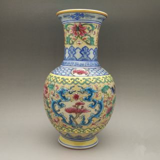 China Antique Porcelain Qing Qianlong Famille Rose Painting Drgon Flower Vase