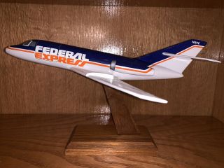 Vintage Federal Express Dassult Falcon 20 Mircrowest 1/74 Scale Model