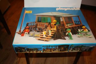 Nos Authentic Vintage Playmobil Safari Station 3433