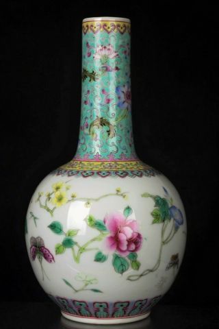 Fine Antique Chinese Hand - painted Famille Vert Bottle Vase - with mark 3