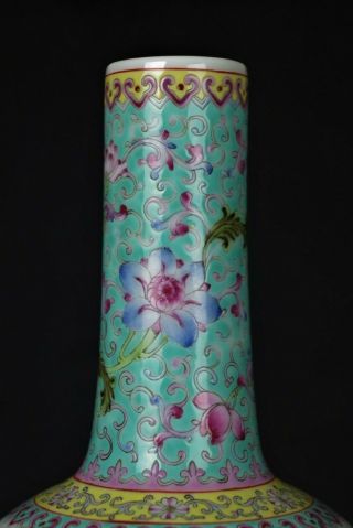 Fine Antique Chinese Hand - painted Famille Vert Bottle Vase - with mark 6