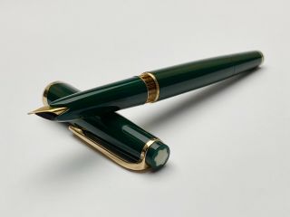 Vintage Montblanc Meisterstuck No.  12 Fountain Pen In Dark Green Color