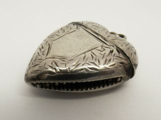 Antique sterling silver heart shaped vesta case - 1899. 2